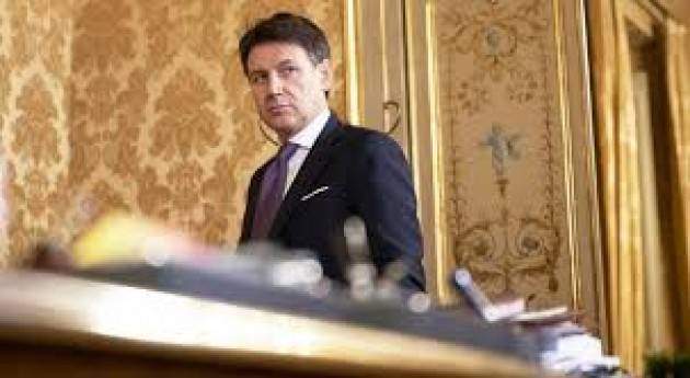Crisi di governo: Conte si dimette
