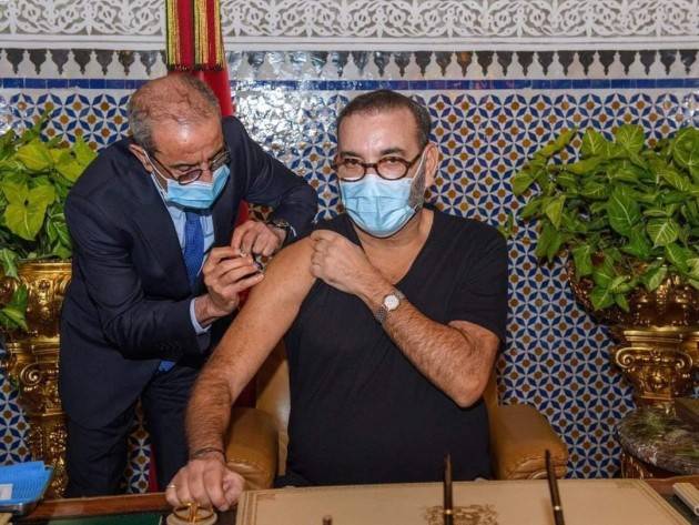 Sua Maestà il Re Mohammed VI lancia la campagna di vaccinazione in Marocco 