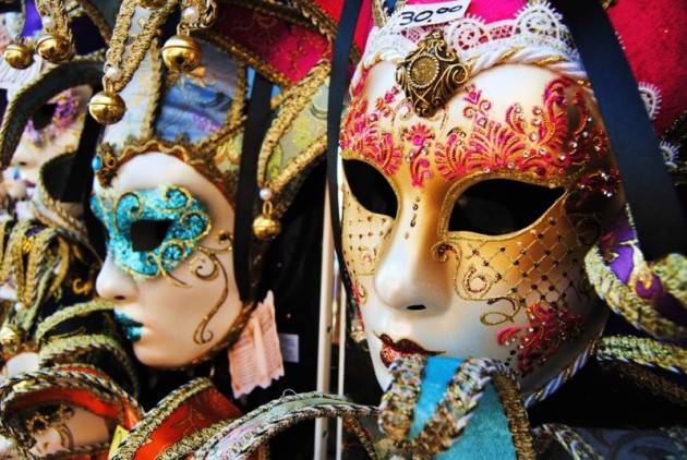 Piacenza  A un passo dal Carnevale ‘ arriva il laboratorio online 'Pezzi unici’