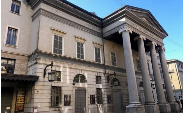Teatro Ponchielli Cremona MUSICA DIFFUSA …AL TEATRO