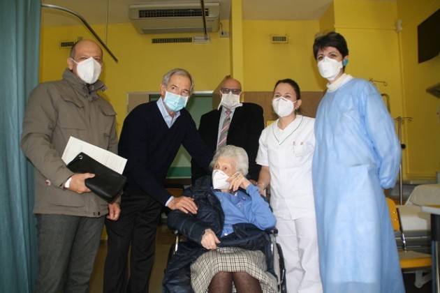 ASST CREMONA CAMPAGNA VACCINALE COVID 19  ALMA LUCIA, 107 ANNI, LA PRIMA 