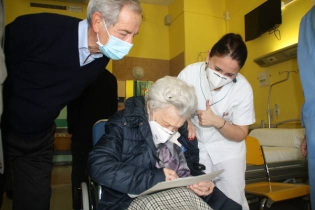 ASST CREMONA CAMPAGNA VACCINALE COVID 19  ALMA LUCIA, 107 ANNI, LA PRIMA 