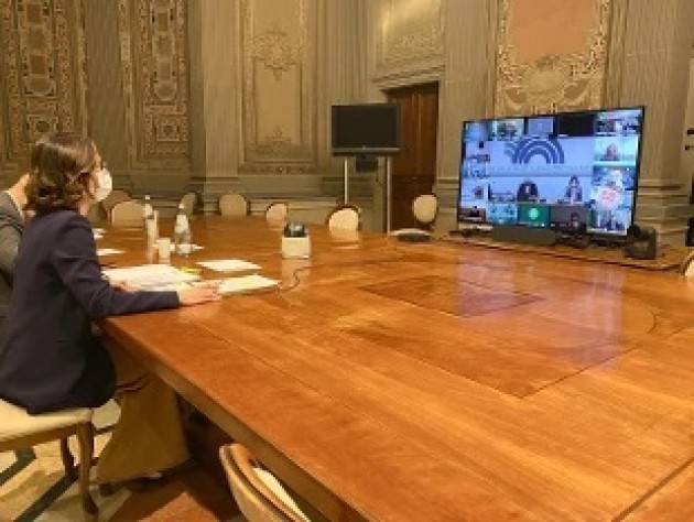 E brava la Gelmini..che afferma : Il sistema a fasce verrà mantenuto.