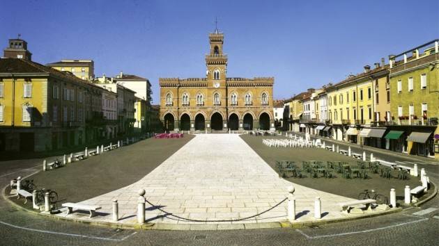 Inviate foto Casalmaggiore a 'E'Italia -Lombardia il giardino del mondo'