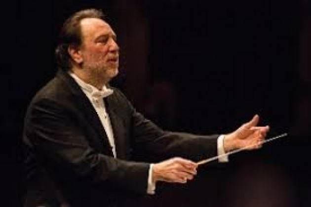 Chailly confermato direttore musicale fino al 2025