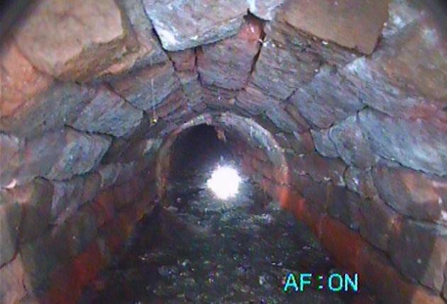 Cremona AL VIA IL RIFACIMENTO DELLA ANTICA FOGNATURA DI VIA VILLA GLORI