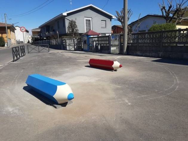 A MONTE DUE PANCHINE CONTRO LA VIOLENZA DI GENERE