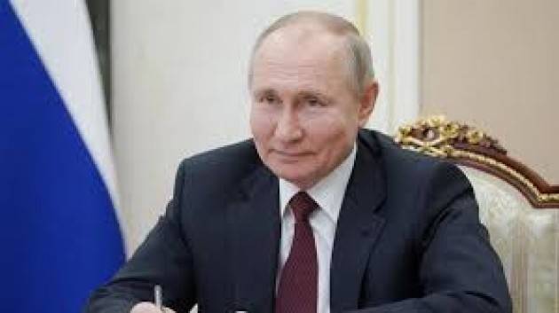 Putin e i risvolti geopolitici del vaccino Sputnik