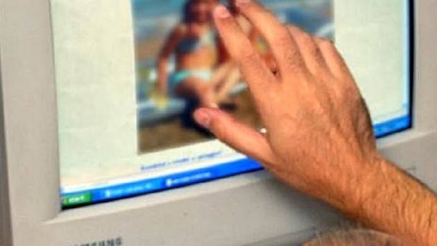 Pedopornografia online, 46enne arrestato