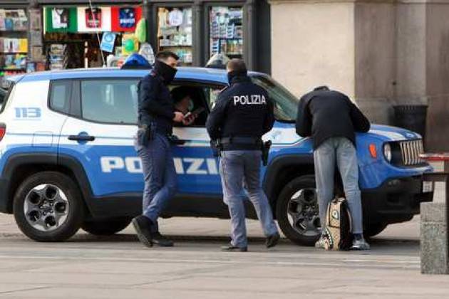 Incita cliente a violare norme, sanzioni a barista