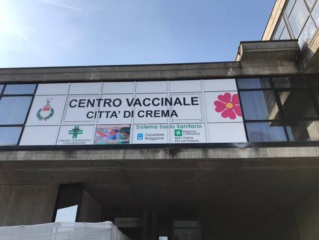 Crema Inaugurato con Bertolaso il  Centro vaccinale di massa Bonaldi soddisfatta