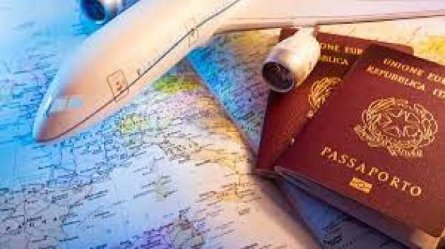 Il paradosso dell’Italia (e non solo): zona rossa a casa, si va in vacanza all’estero