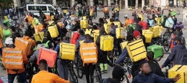 Insulti razzisti e coltellate, arrestato un ridera Roma