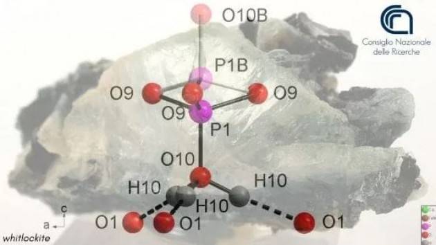 IMPARARE DAI METEORITI PER MIGLIORARE LE PROTESI OSSEE