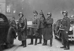 Gli insorti del ghetto Varsavia tra il 19/4 e il 16/5 del 1943 | Emanuele Fiano 