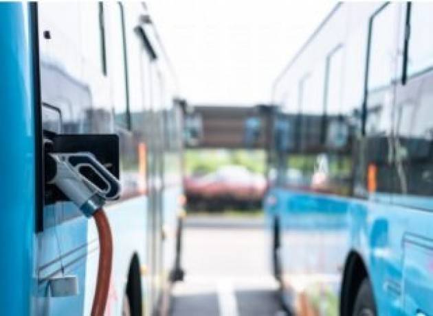 La ripresa del trasporto pubblico locale passa dagli autobus elettrici