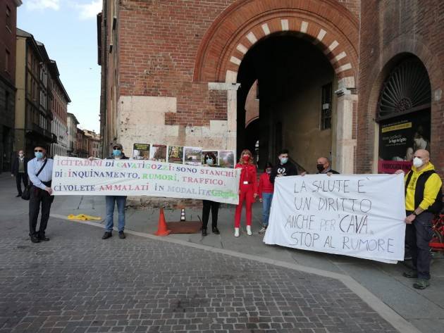 Cremona  Salta incontro Comune-Arvedi-Quartiere Presidio in p.zza Stradivari  