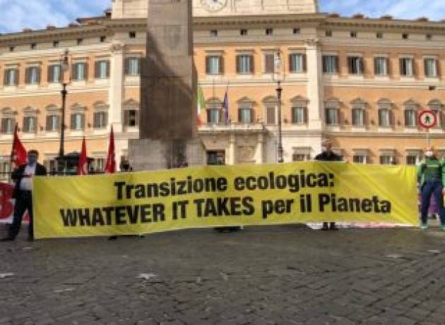Per Greenpeace il Piano di Draghi è ''una mezza svolta verde''