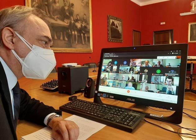 Incontro C.C. a Cremona. Meglio vaccinare i dipendenti nelle HUB del territorio