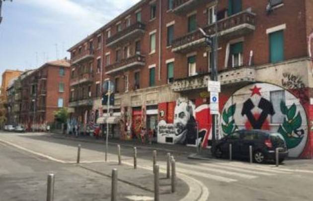 Contestazioni al presidio della Lega a Milano