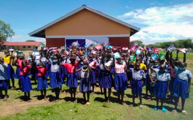 In Uganda si torna a scuola