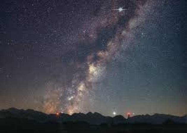 Età e provenienza delle stelle più antiche della Via Lattea
