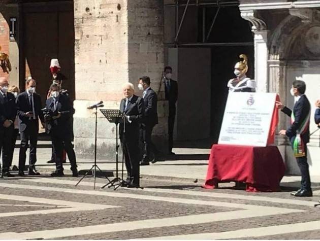 CR VISITA MATTARELLA SALUTI SINDACO p.zza COMUNE e S.Monica