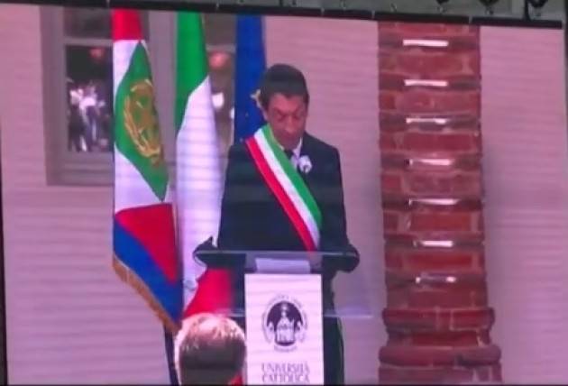 CR VISITA MATTARELLA SALUTI SINDACO p.zza COMUNE e S.Monica