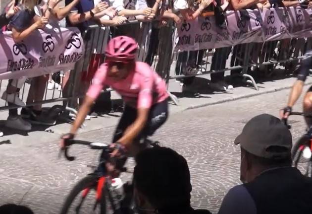 Giro d'Italia, la 18ª tappa passa da Cremona Qualche immagine