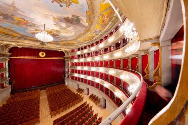 Riaperto il teatro Donizetti dopo lavori e pandemia