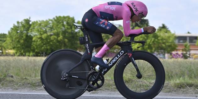 Diretta della 21^ tappa del Giro d’Italia 2021 - TAPPA PER GANNA E IL GIRO A BERNAL