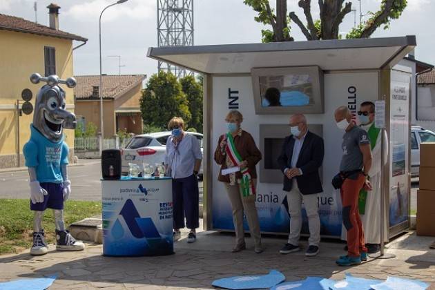 Padania Acque : Inaugurata  la casa dell’acqua 'Fonte Grumello’  