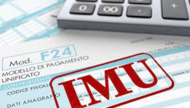 IMU, chiarimenti sulla riduzione del 50% per gli italiani all’estero