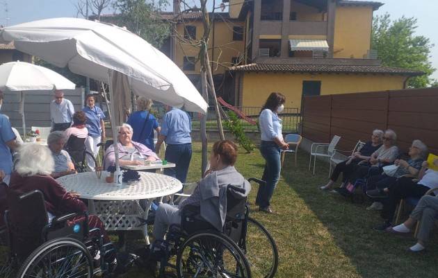 Piacenza L'assessore Federica Sgorbati incontra gli ospiti della Cra Duemiglia.
