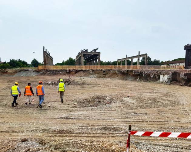 Crema Ex Ferriera: sopralluogo dove sorgerà  il sottopasso.