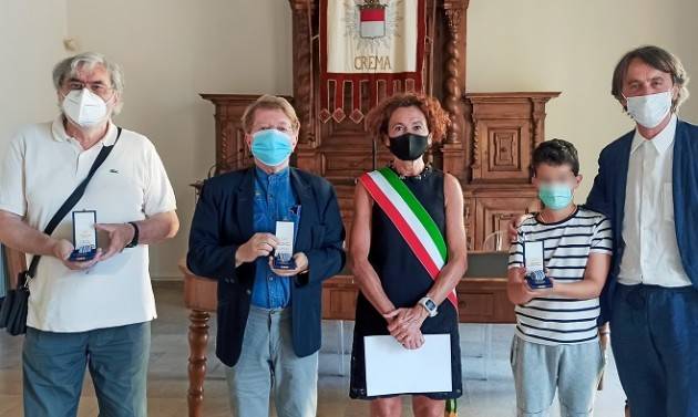 Crema consegna medaglie d'onore a internati campi concentramento nazisti.