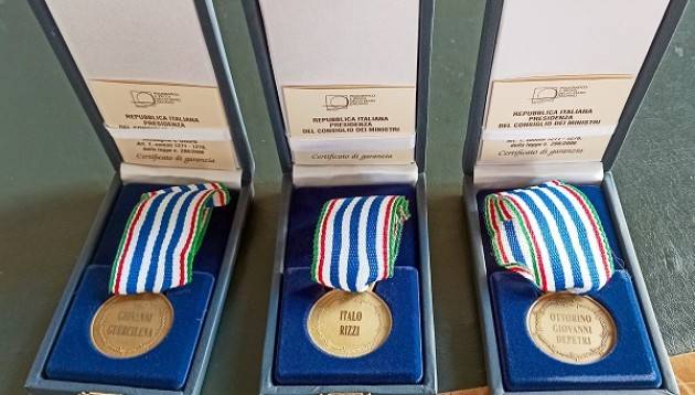 Crema consegna medaglie d'onore a internati campi concentramento nazisti.