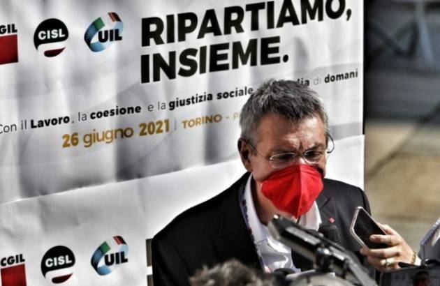 Cgil-Cisl-Uil Uniti per il lavoro  LA GIORNATA Le manifestazioni del 26 giugno 