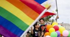 Perché il Gay Pride si celebra a giugno?  (Video)