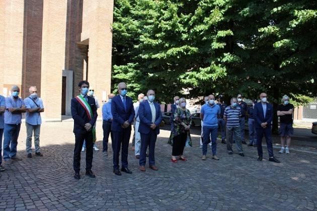 Cremona Commemorate le vittime del bombardamento del 1944