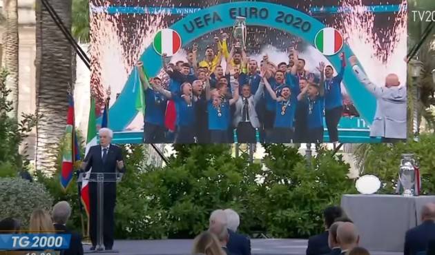  L'Italia festeggia la coppa Uefa Euro 2020 Alcuni video