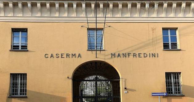Cremona Marco Pezzoni Caserma Manfredini. Consegnate le chiavi città ad Arvedi