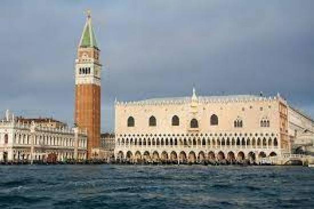 Evitata l’iscrizione di Venezia nella lista del patrimonio mondiale in pericolo