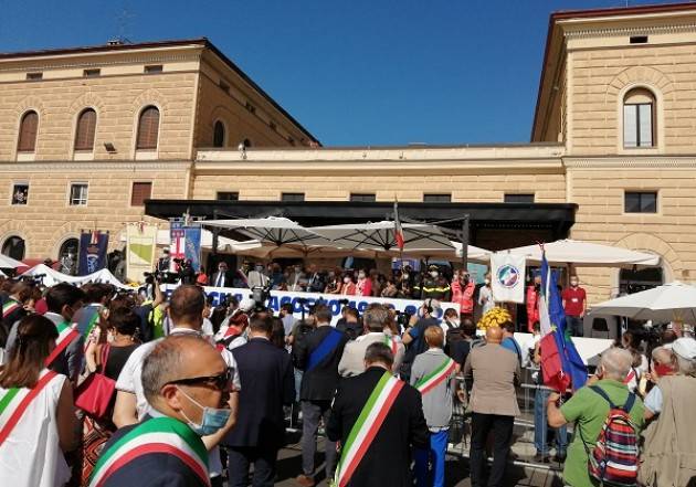 Lapo Pasquetti rappresenta Cremona a Bologna nel 41° anniversario strage 