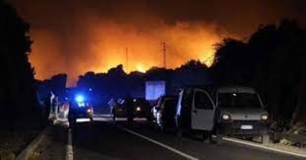 Secondo Cingolani gli incendi sono ''senza alcun tipo di ambiguità'' colpa del clima e dell’uomo