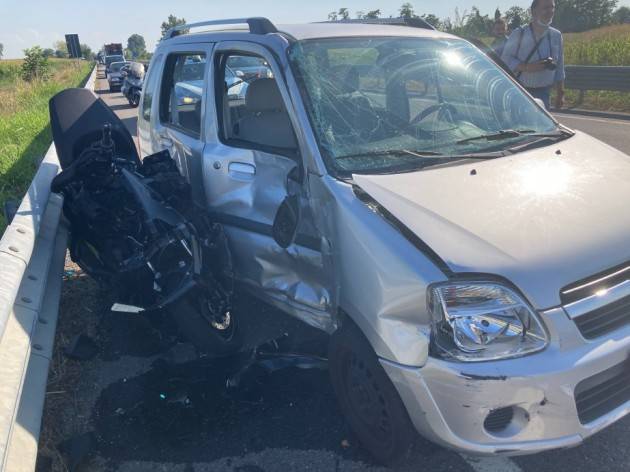 A RICENGO - SCHIANTO LUNGO LA 591: UN MORTO E UN FERITO