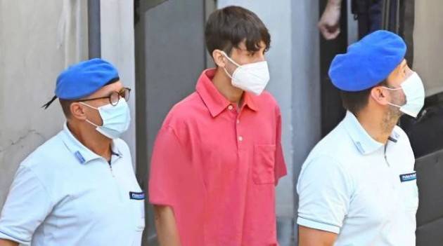 OMICIDIO DI BERGAMO: IL19ENNE RIMANE IN CARCERE- SEI LE COLTELLATE FATALI