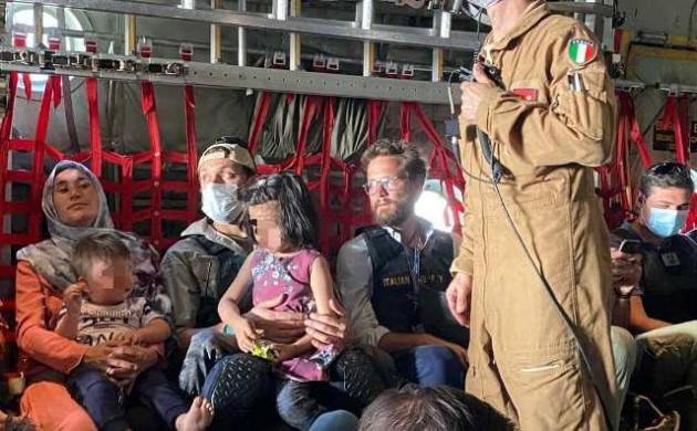 Di Maio: evacuati tutti gli italiani in Afghanistan