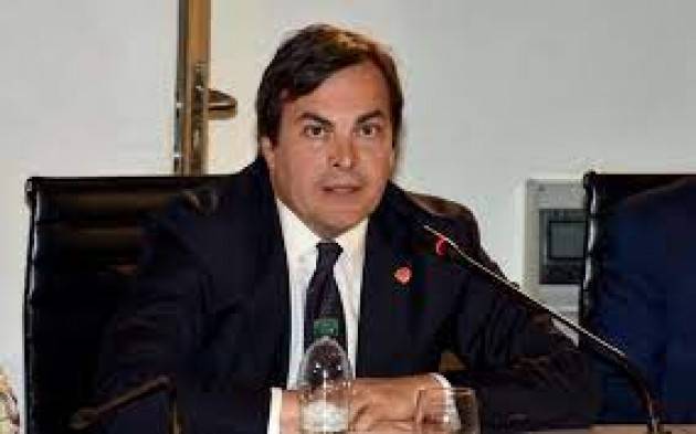 Amendola al ''Corriere della sera'': ''sull’Afghanistan la Ue aspetta le scelte di altri. Esercito e politica estera devono diventare comuni''