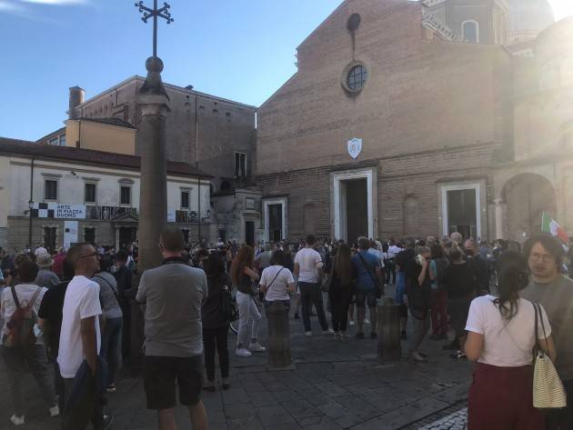 A Padova Corteo e protesta contro il Green Pass Le interviste di Zonacheck (Video)